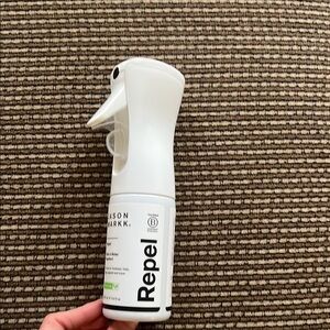 NWT Jason Markkq Repel Spray